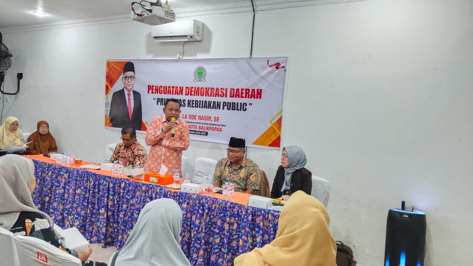 prioritas-rakyat-prioritas-negara-h-la-ode-nasir-gaungkan-kebijakan-publik-pro-masyarakat